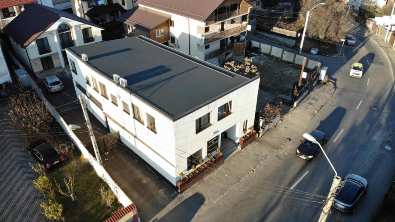 ピテシュティ Academia De Arhitectura Bed & Breakfast エクステリア 写真